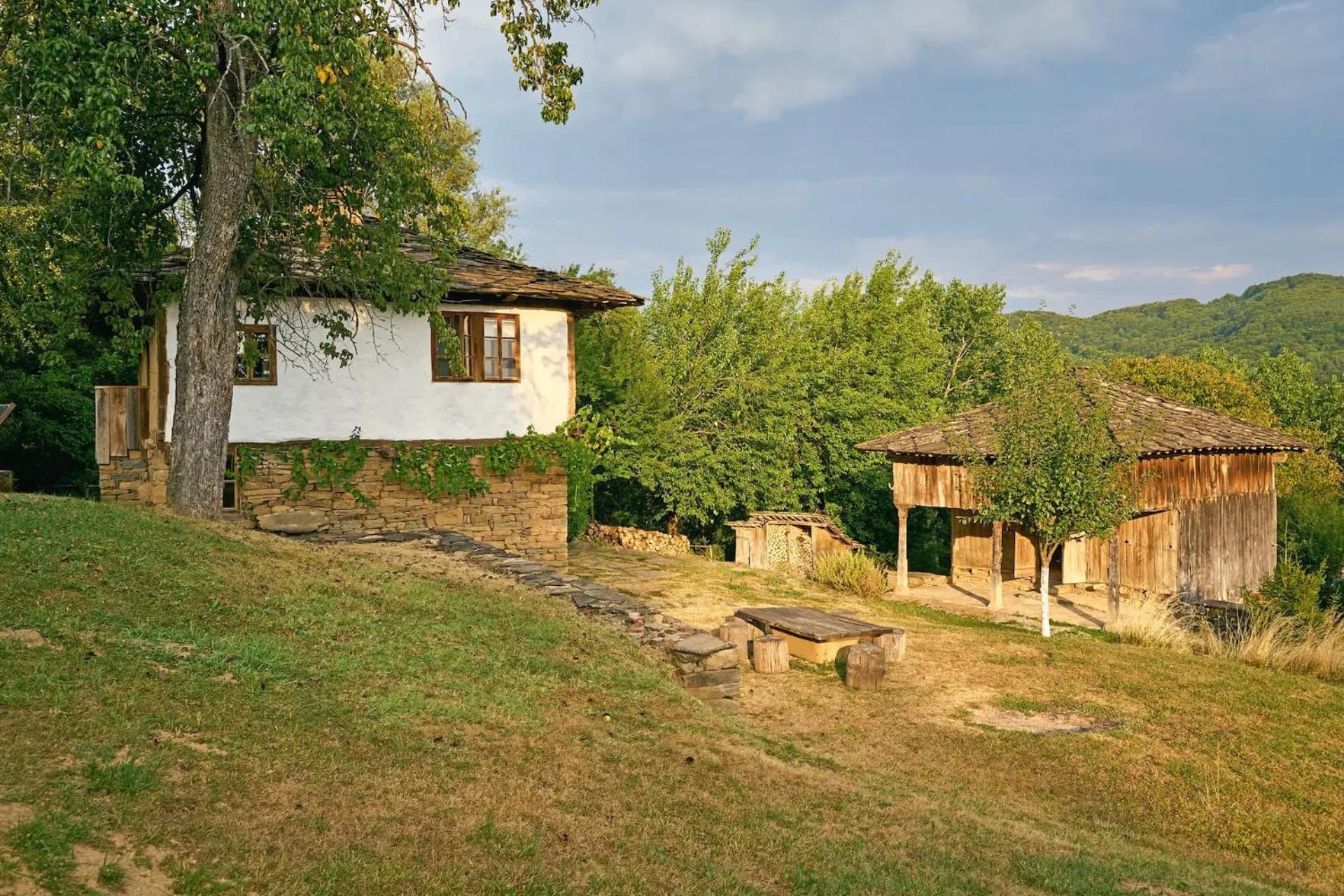 Authentic House With Stunning Mountain View - Karashka Villa Apriltsi  Exteriör bild